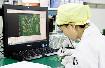 With reference to Bom and gerber data, measure and test each material of the first piece of board to ensure that the components attached to the production model during SMT processing are fully consistent with the customer's requirements and prevent defective products from flowing into the next process
